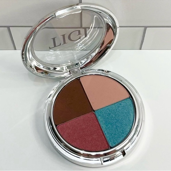 TIGI Other - TIGI Cosmetics Lush Eyeshadow Quad